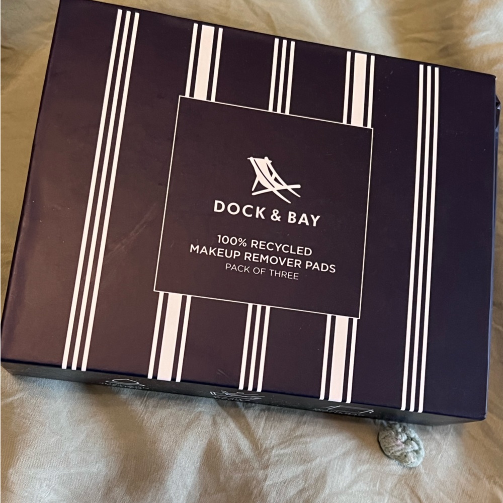 Dock & Bay reusable makeup remover wipes, BNIB, perfect for traveling, set of 3